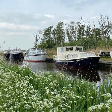 Boat Ella - Kamperen Op Het Water -Niet Om Mee Te Varen -Read Host Profile-Lees Hostprofiel Jutrijp Zewnętrze zdjęcie