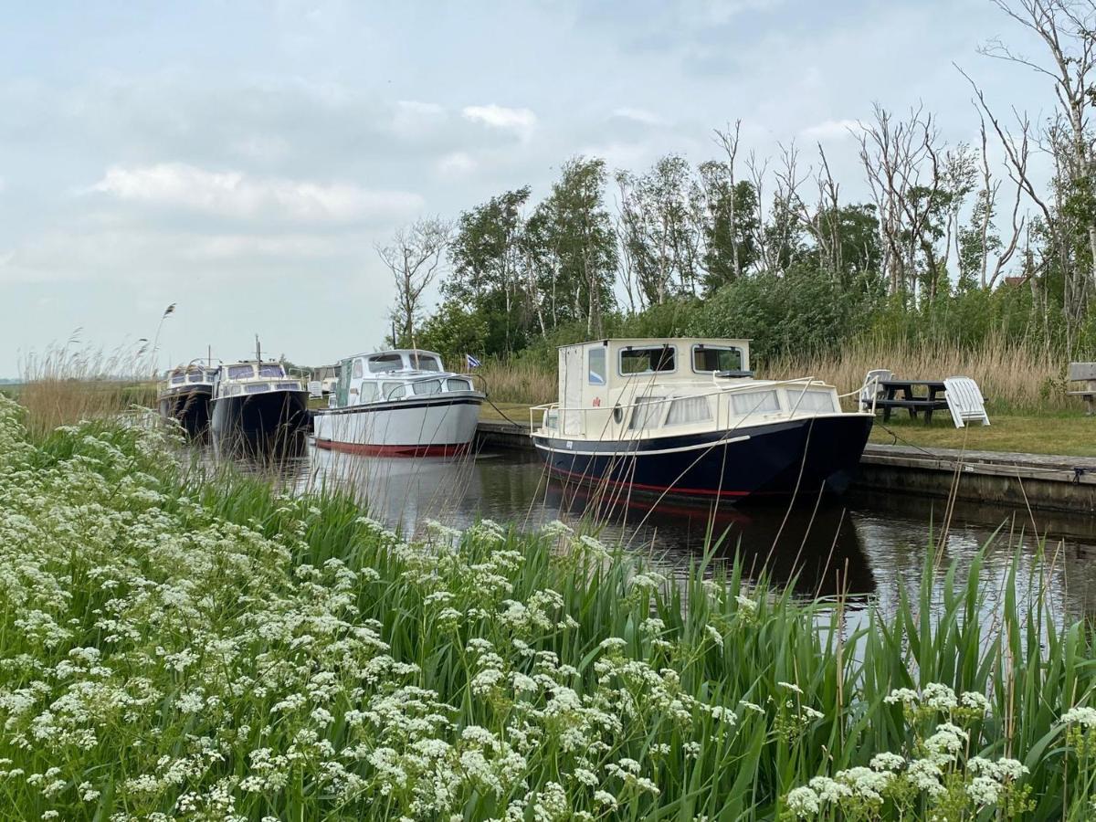 Boat Ella - Kamperen Op Het Water -Niet Om Mee Te Varen -Read Host Profile-Lees Hostprofiel Jutrijp Zewnętrze zdjęcie